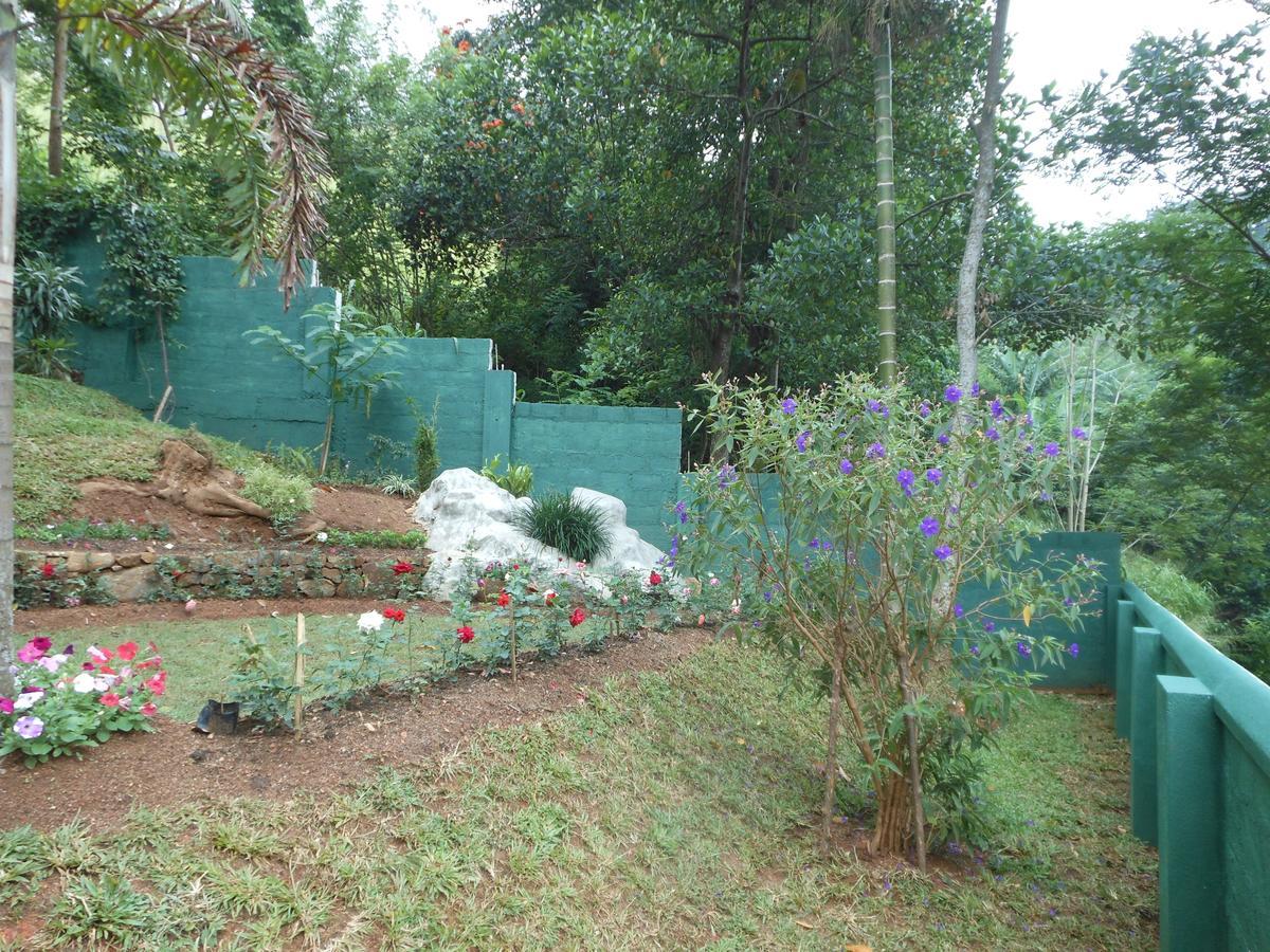 Lavender Hills Home Stay Канді Екстер'єр фото
