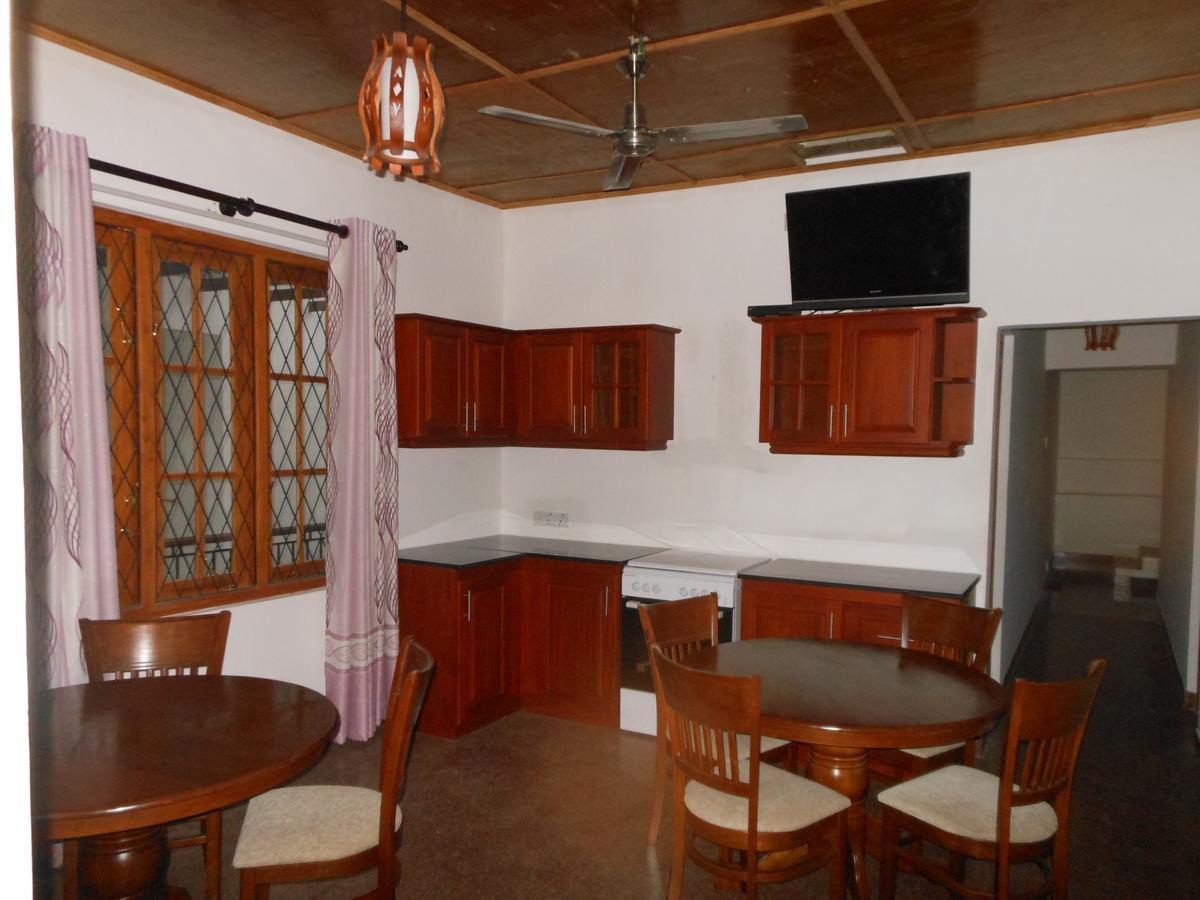 Lavender Hills Home Stay Канді Екстер'єр фото