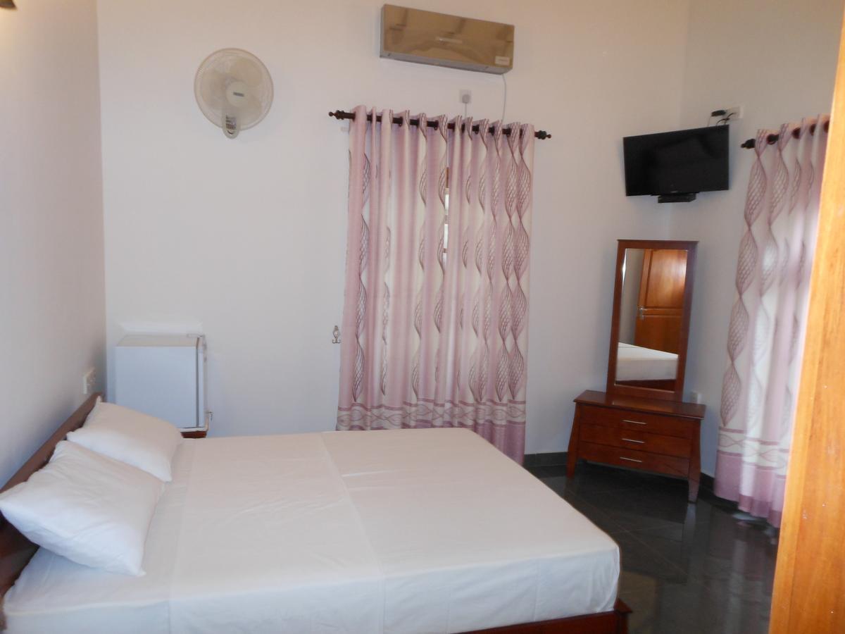 Lavender Hills Home Stay Канді Екстер'єр фото