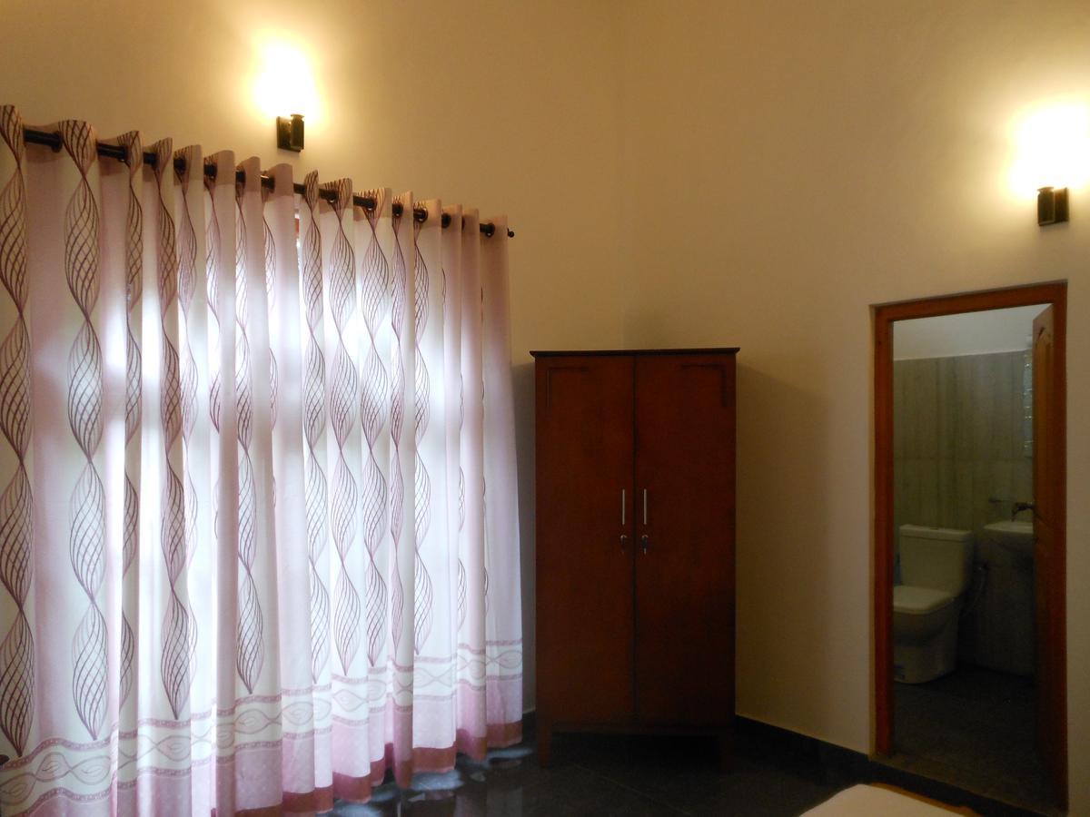Lavender Hills Home Stay Канді Екстер'єр фото
